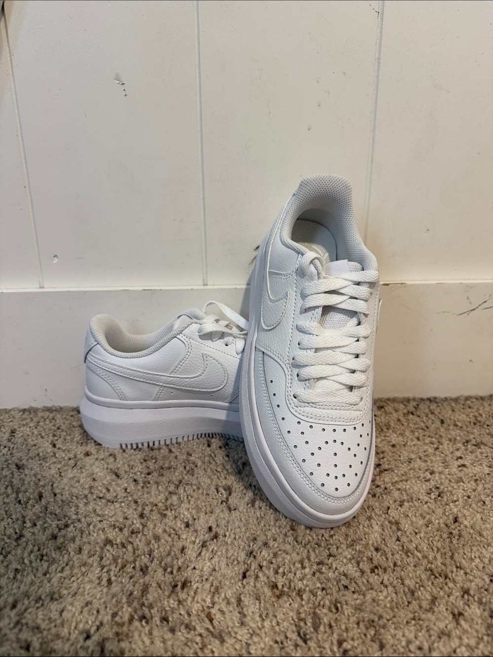Classic White Low-Top Sneakers with Padded Comfort